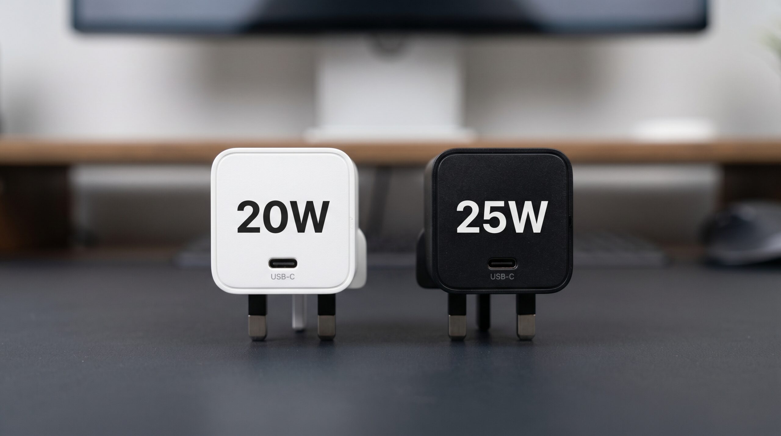 USB-C power adapters with 20W and 25W